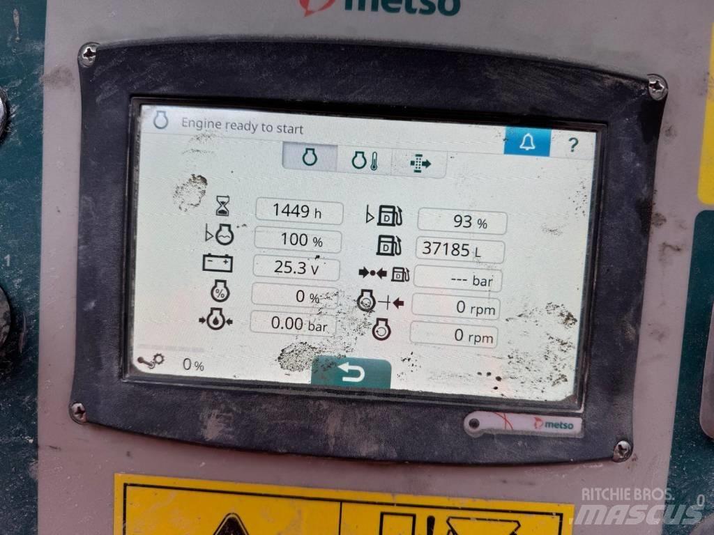 Metso LT300HP 移動式壓碎機