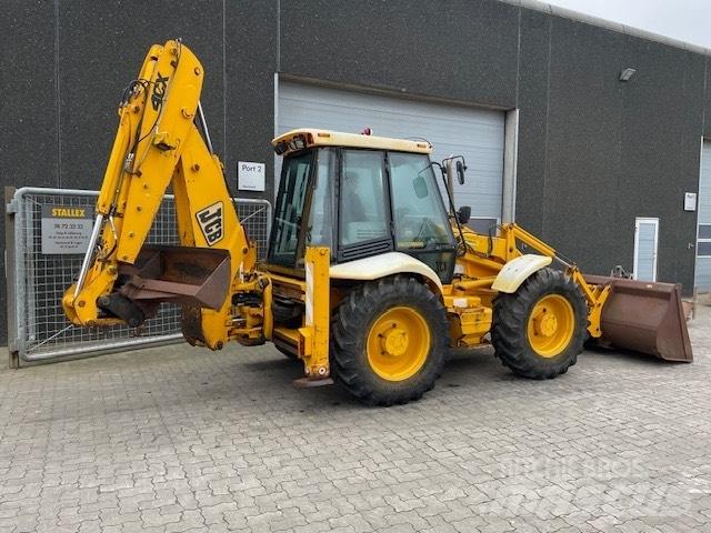 JCB 4CX 反鏟裝載機