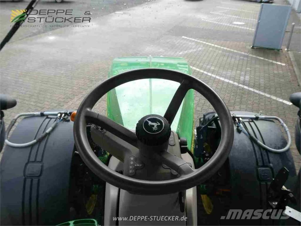 John Deere 8310R 曳引機