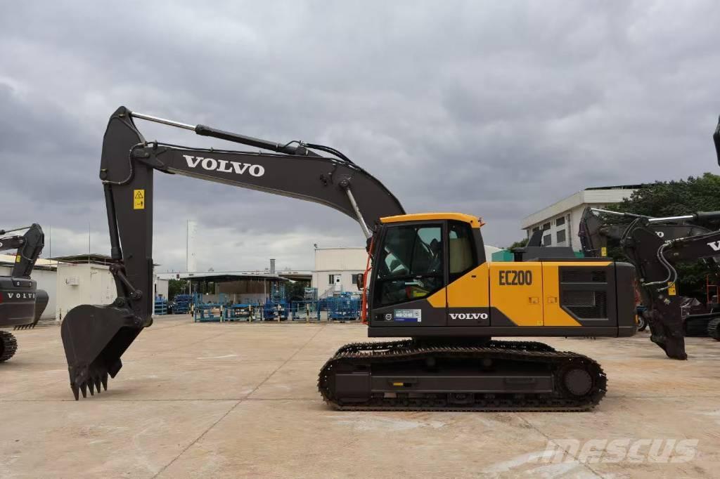Volvo EC 200 履帶式 挖土機/掘鑿機/挖掘機