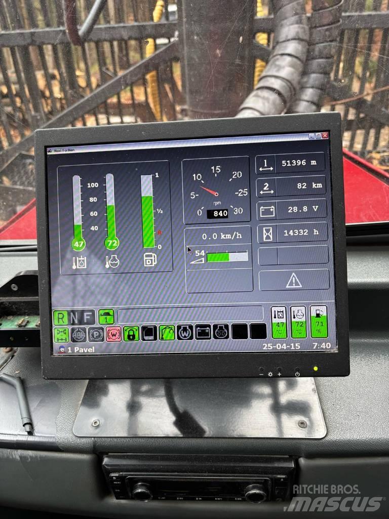 Komatsu 840.4 集運機
