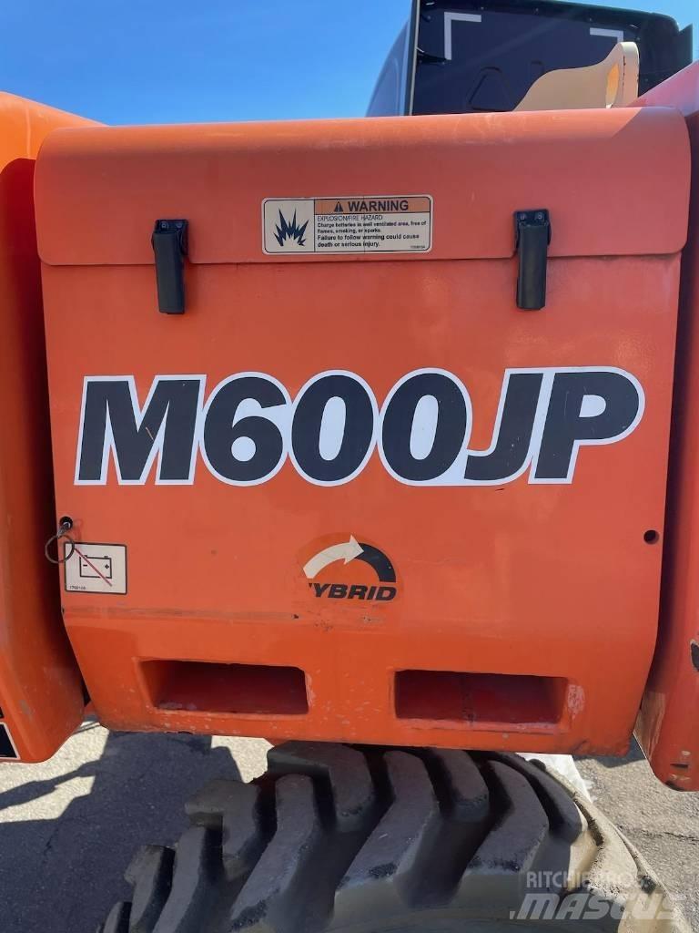 JLG M-600-JP 曲臂高空作業車