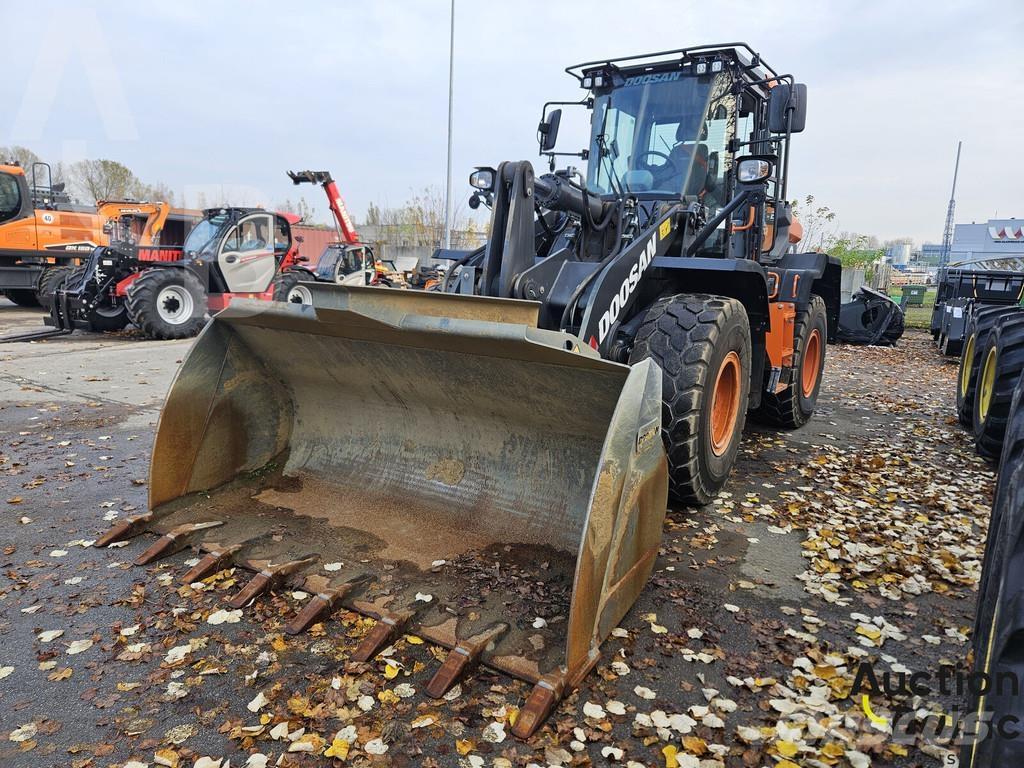 Doosan DL280-7 輪胎式裝載機