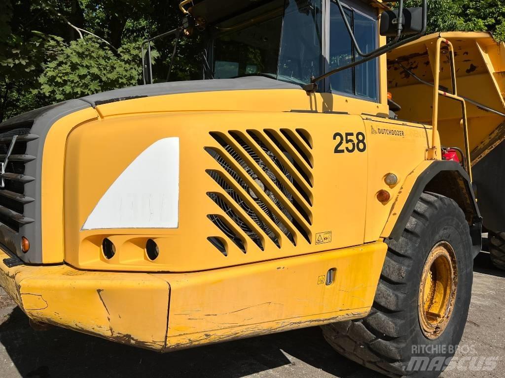 Volvo A 30 D 鉸接式起吊車