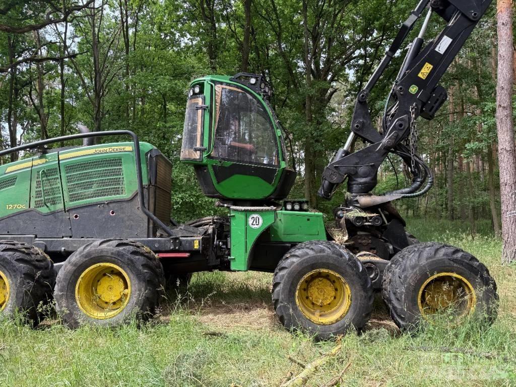 John Deere 1270 G 收穫機