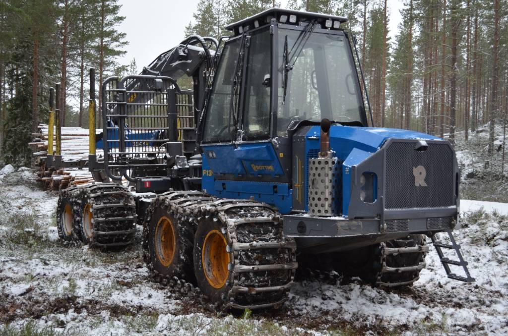 Rottne F13E 集運機