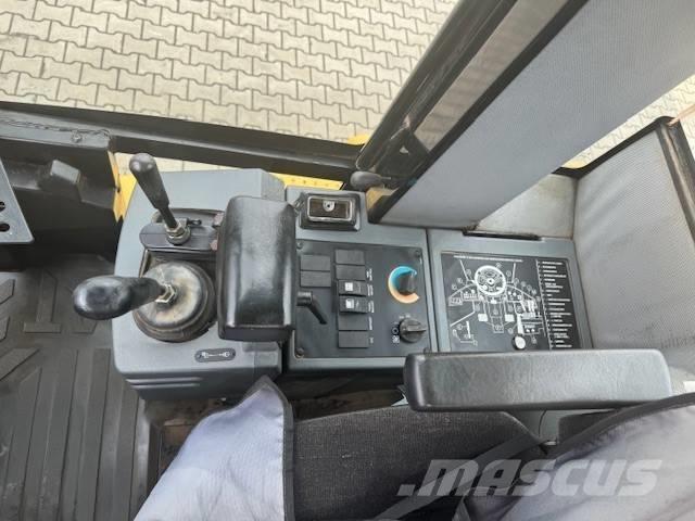 CAT IT 14 G 輪胎式裝載機