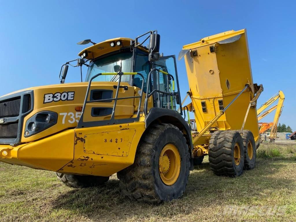Bell B 30 E 鉸接式起吊車