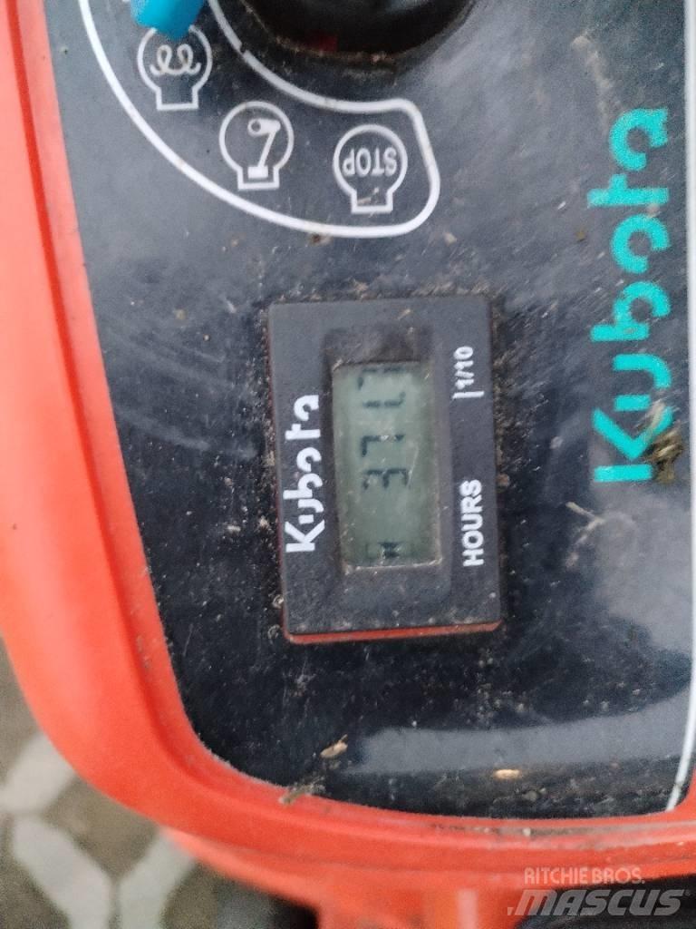Kubota GZD 21 騎乘式割草機