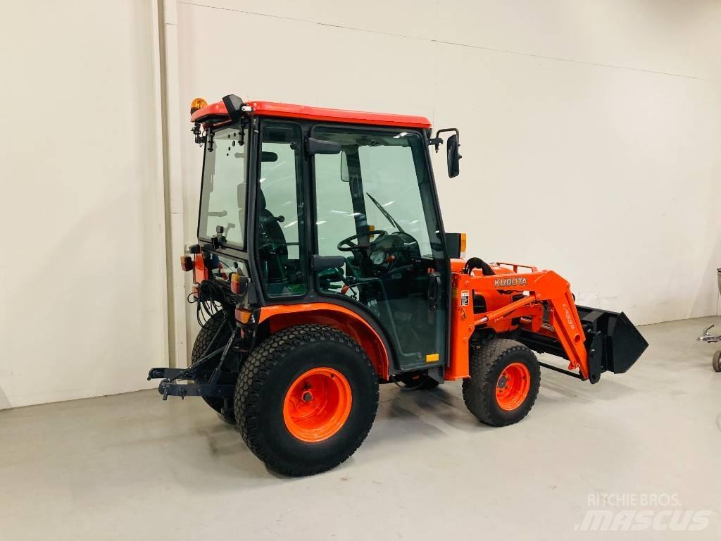 Kubota B2530 小型曳引機