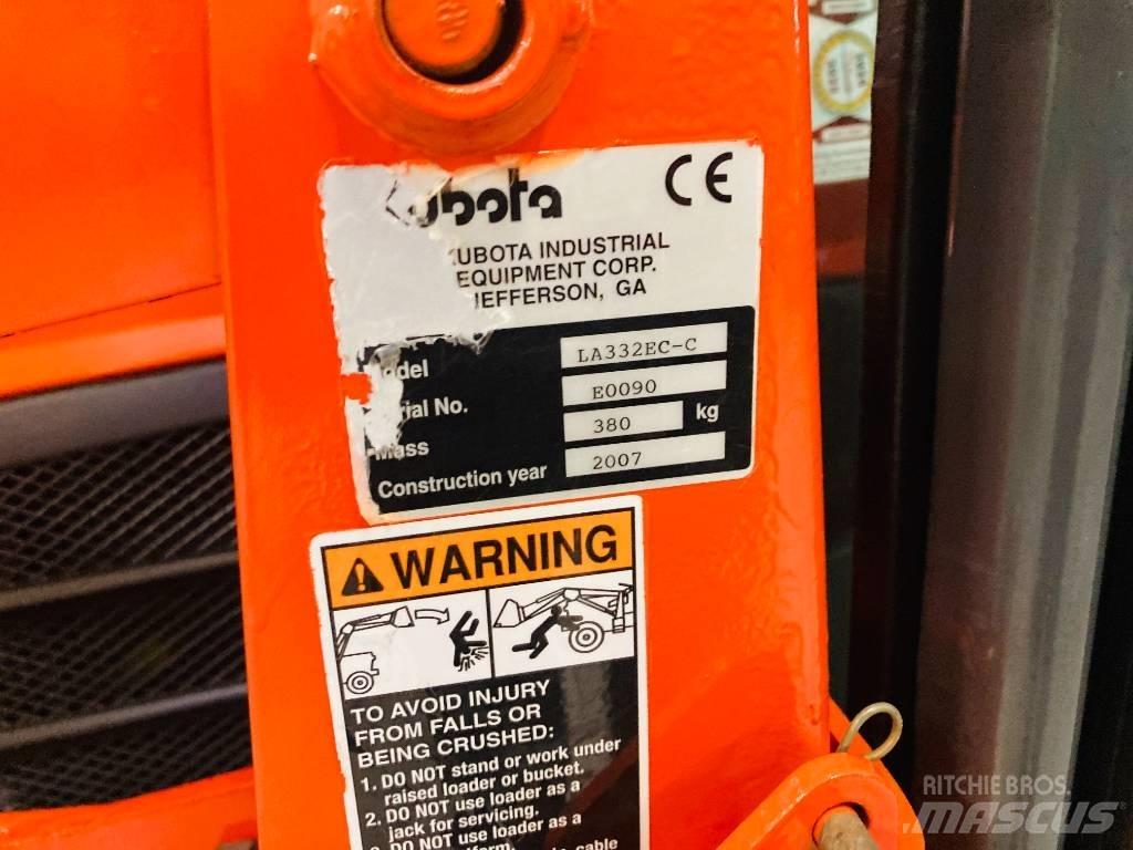 Kubota B2530 小型曳引機