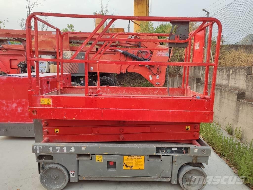 Haulotte Compact 10 剪式升降機