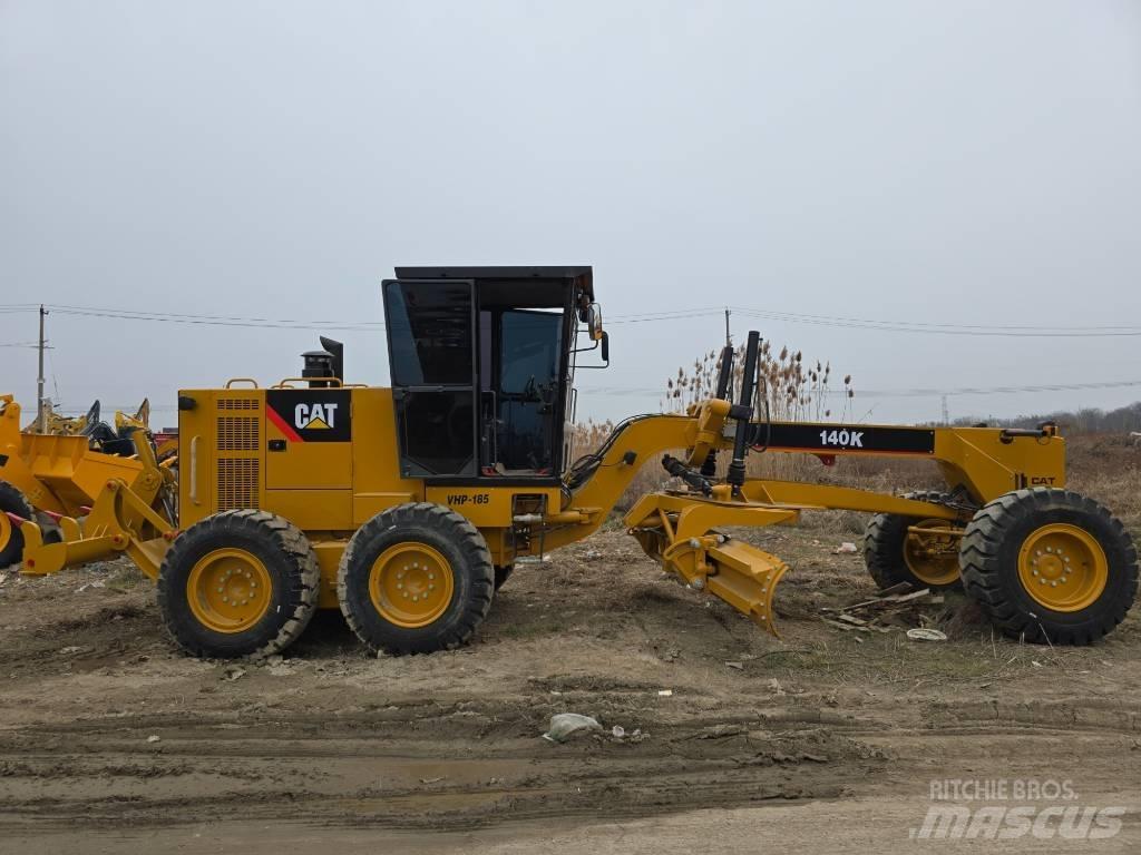 CAT 140K 平土機