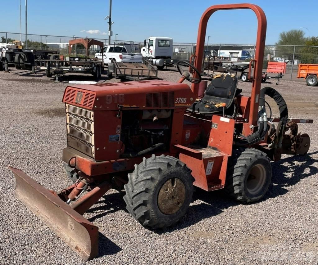 Ditch Witch 3700 DD 掘溝機