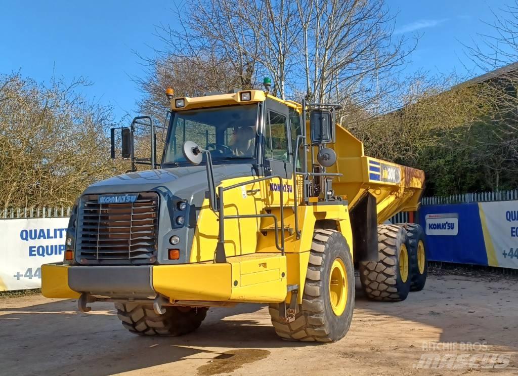 Komatsu HM300-5 鉸接式起吊車