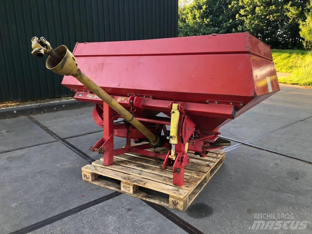 Lely Centerliner 礦物撒布機