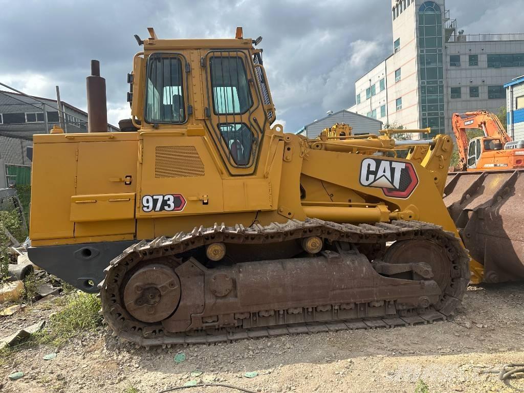 CAT 973 推土機