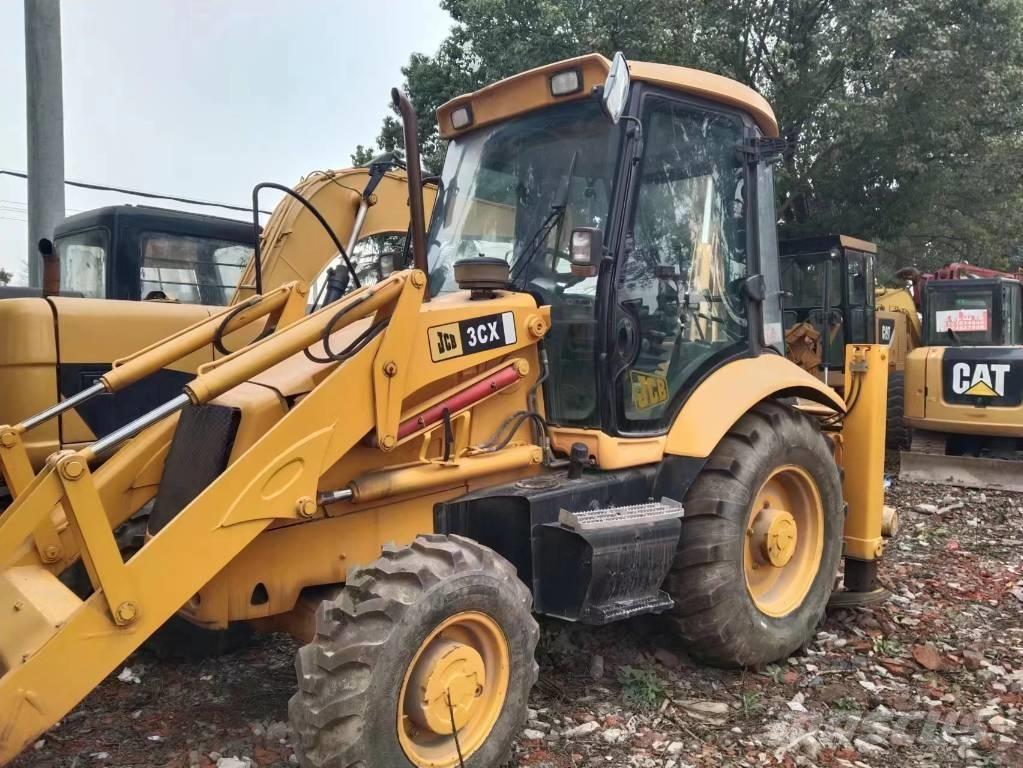 JCB 3 CX 反鏟裝載機