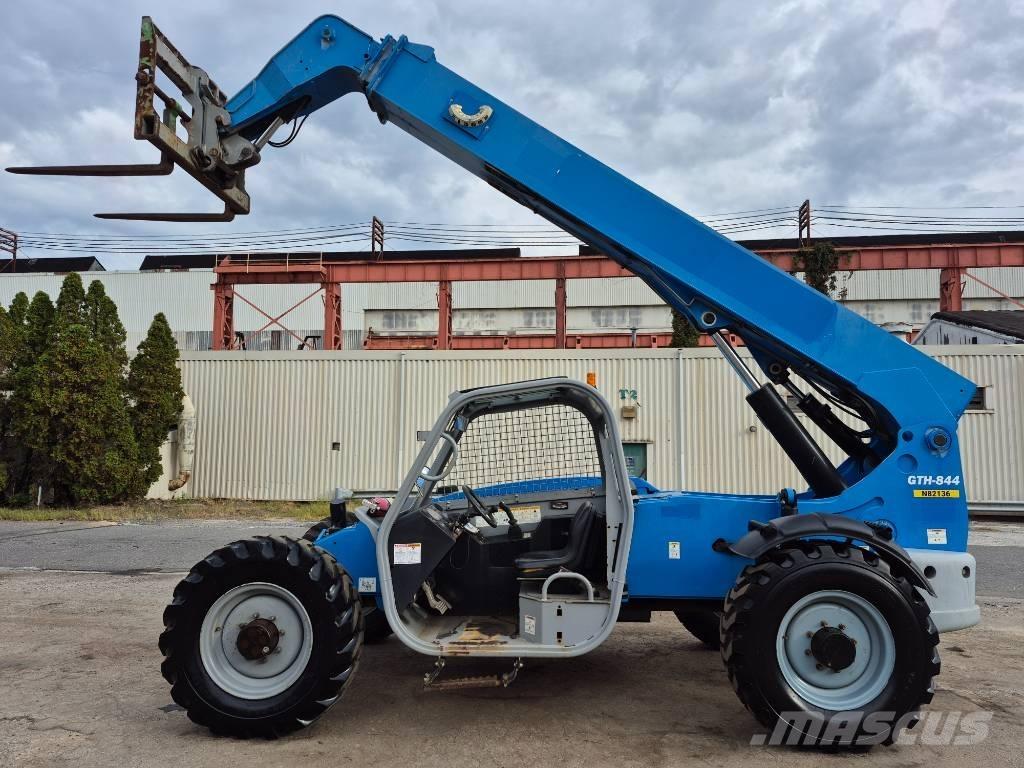 Genie GTH 844 伸縮臂操作車