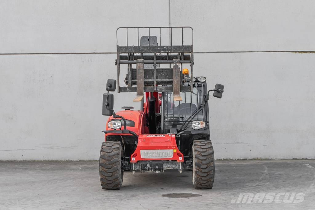 Manitou MT 625 伸縮臂操作車