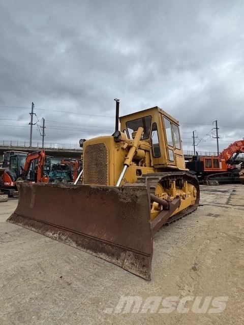 CAT D 6 D 履帶推土機