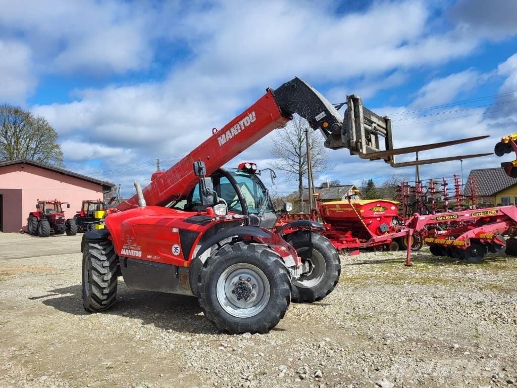 Manitou MT 835 伸縮臂操作車