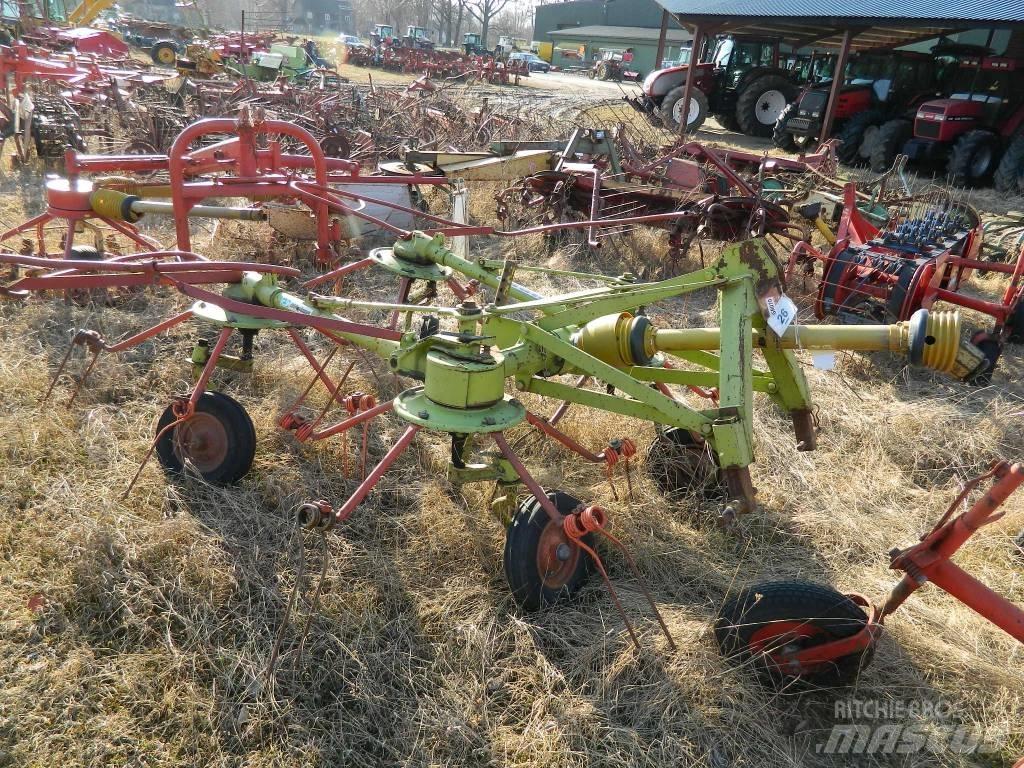 CLAAS 4 耙與翻草機