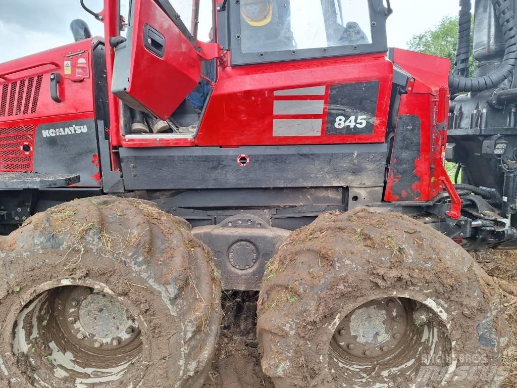 Komatsu 845 集運機