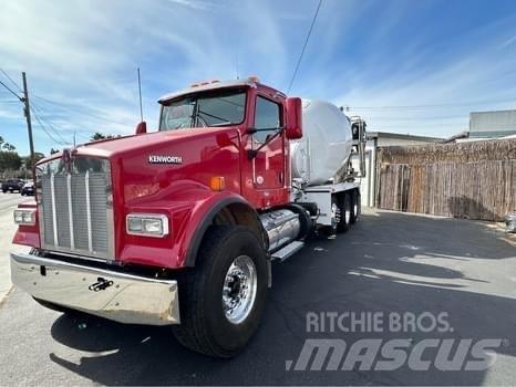 Kenworth W 900 其他貨車