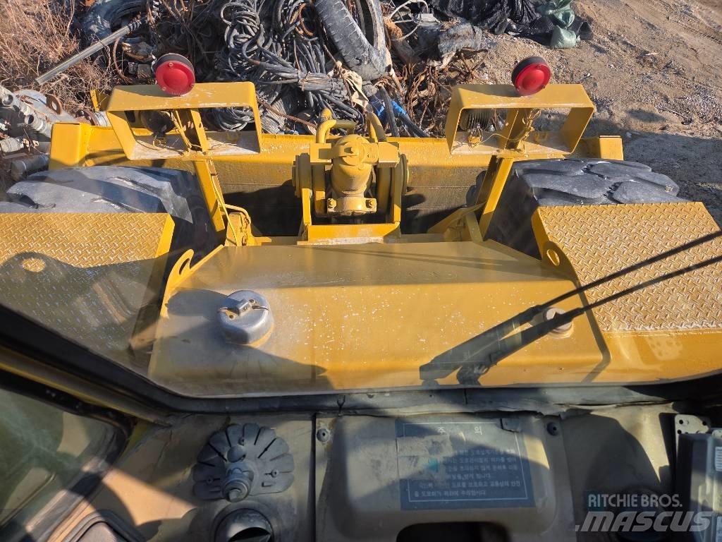 CAT 824c 輪式推土機