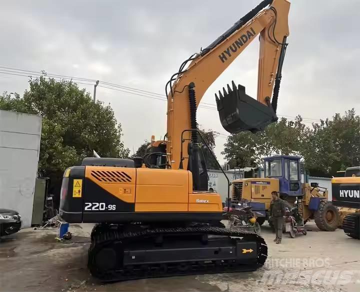 Hyundai R220-9S 履帶式 挖土機/掘鑿機/挖掘機