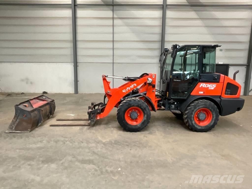 Kubota R 065 輪胎式裝載機