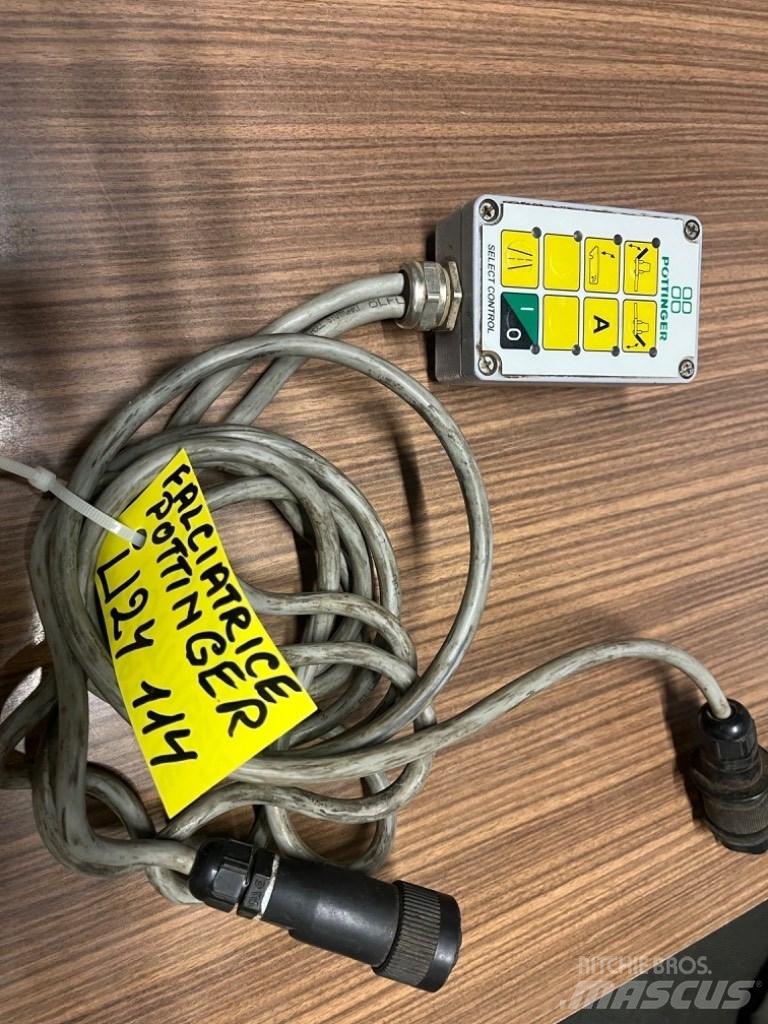Pöttinger X8 RC 割草調節裝置