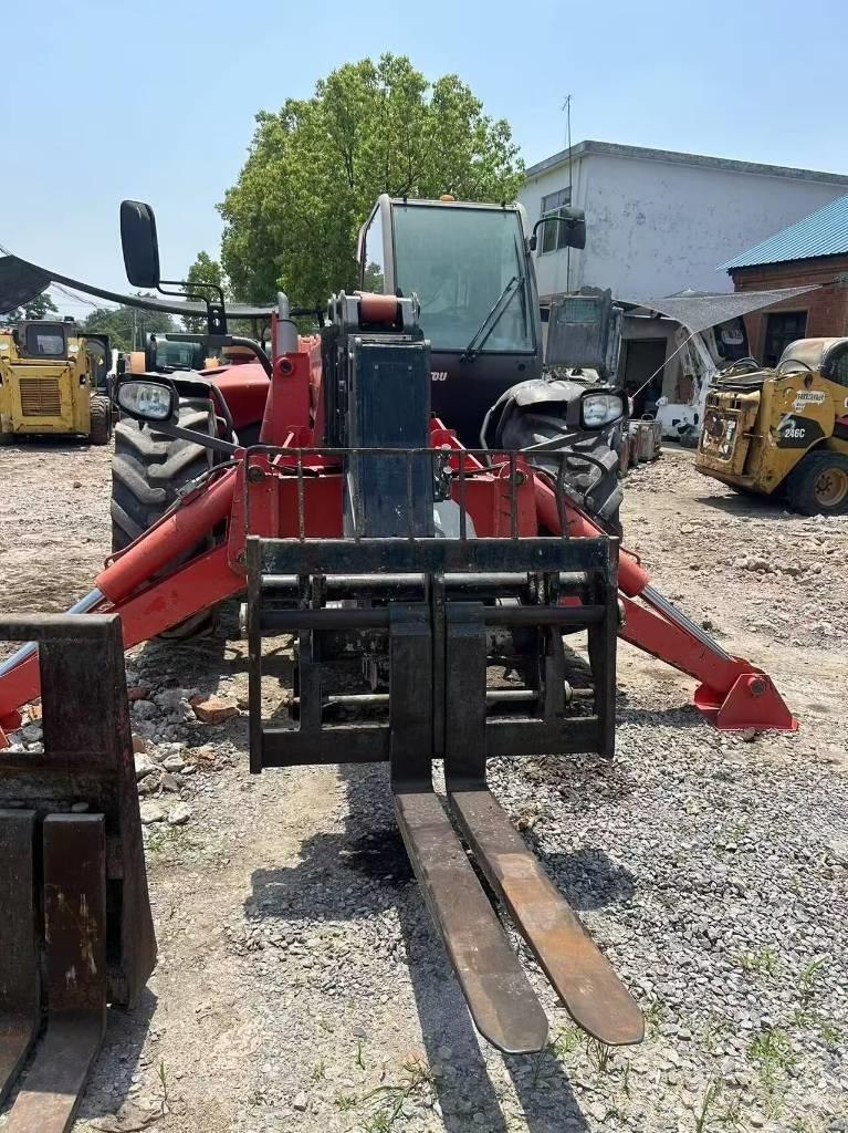Manitou MT 1740 SL T 滑移轉向裝載機