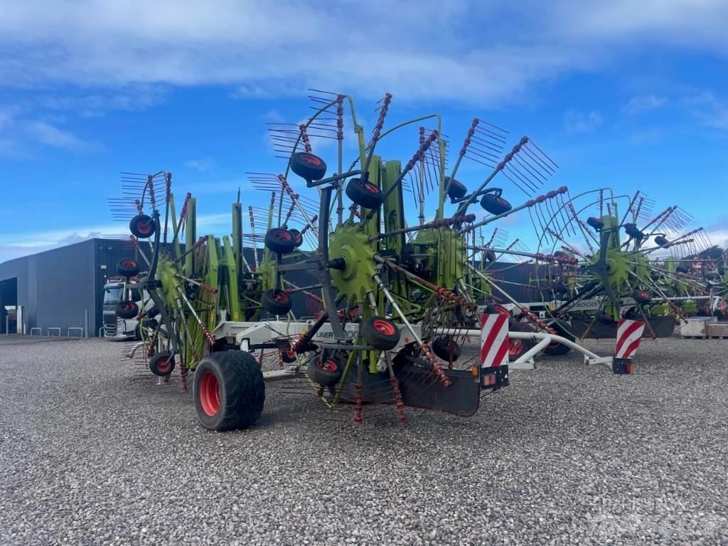 CLAAS Liner 4000 HHV 耙與翻草機