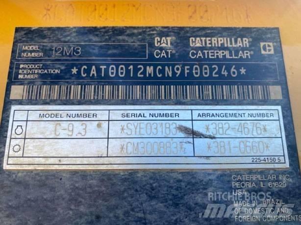 CAT 12 M 3 平土機