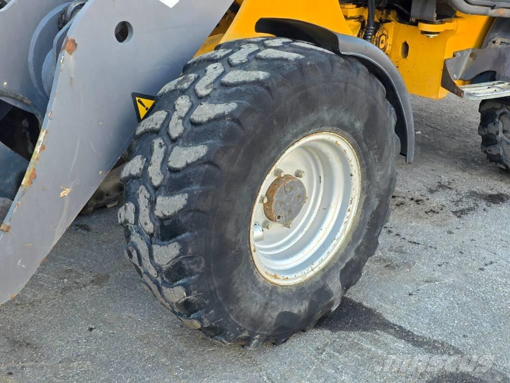 Volvo L 25 B 輪胎式裝載機