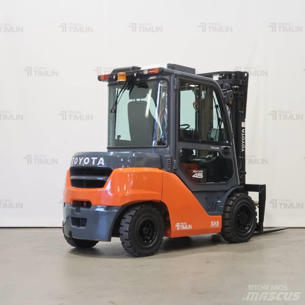 Toyota 40-8FD40N 柴油卡車