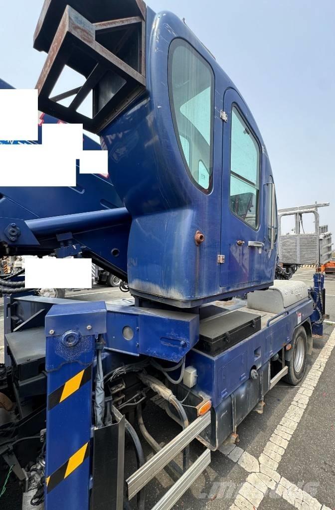 Horyong SKY280 卡車裝載高空作業車