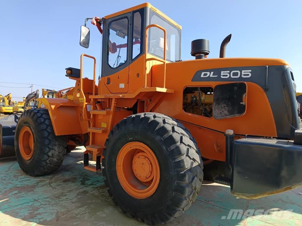 Doosan DL 505 輪胎式裝載機