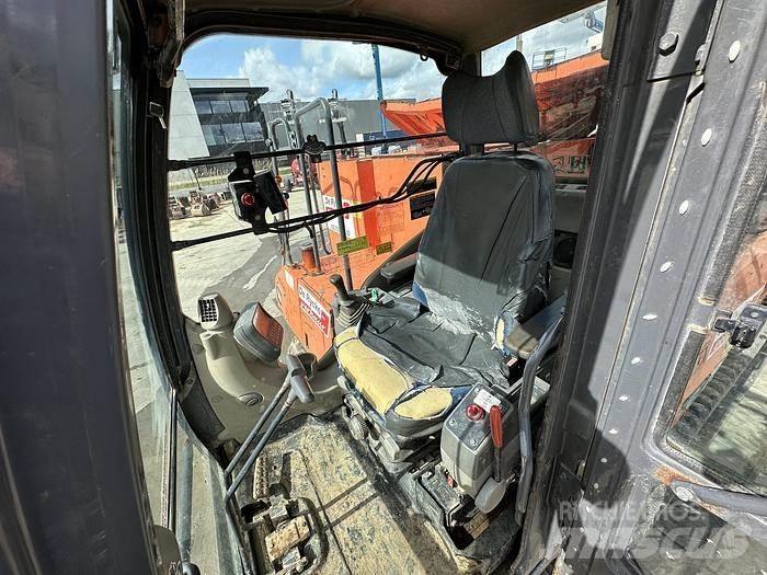Hitachi EG70R 履帶式傾卸車/翻斗車