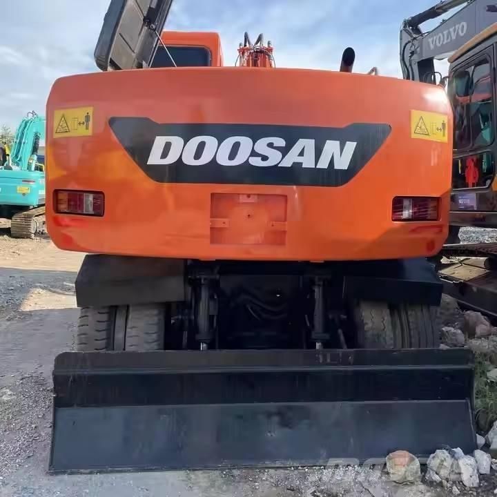 Doosan DX150W-9C 旋轉式挖土機/掘鑿機/挖掘機