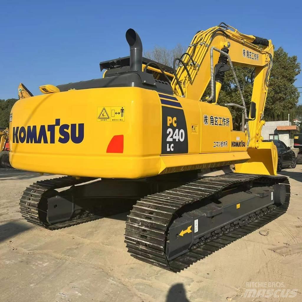 Komatsu PC240LC-8 小型挖土機/掘鑿機<7t(小型挖掘機)