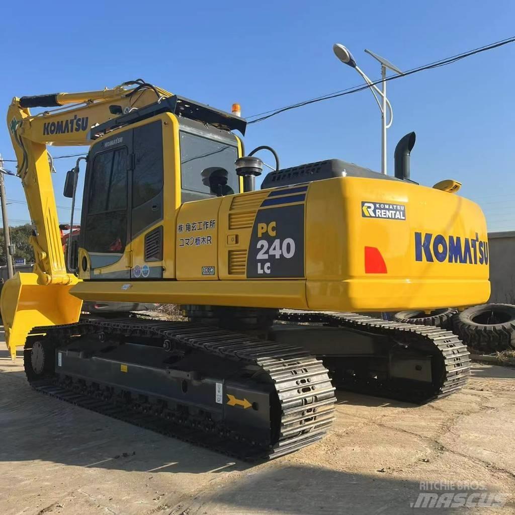 Komatsu PC240LC-8 小型挖土機/掘鑿機<7t(小型挖掘機)