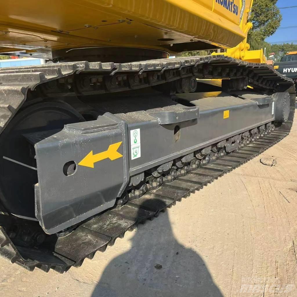 Komatsu PC240LC-8 小型挖土機/掘鑿機<7t(小型挖掘機)