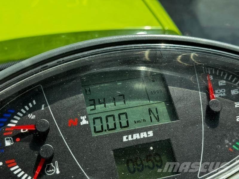 CLAAS AXION 830 曳引機