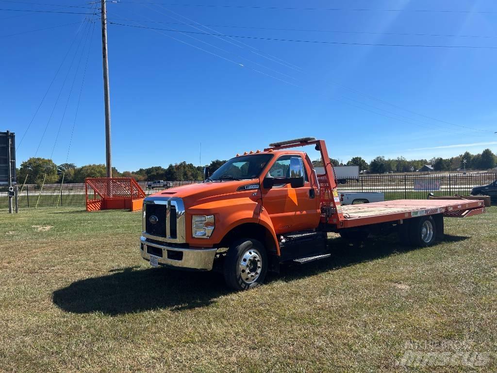 Ford F650 平板式/側卸式卡車