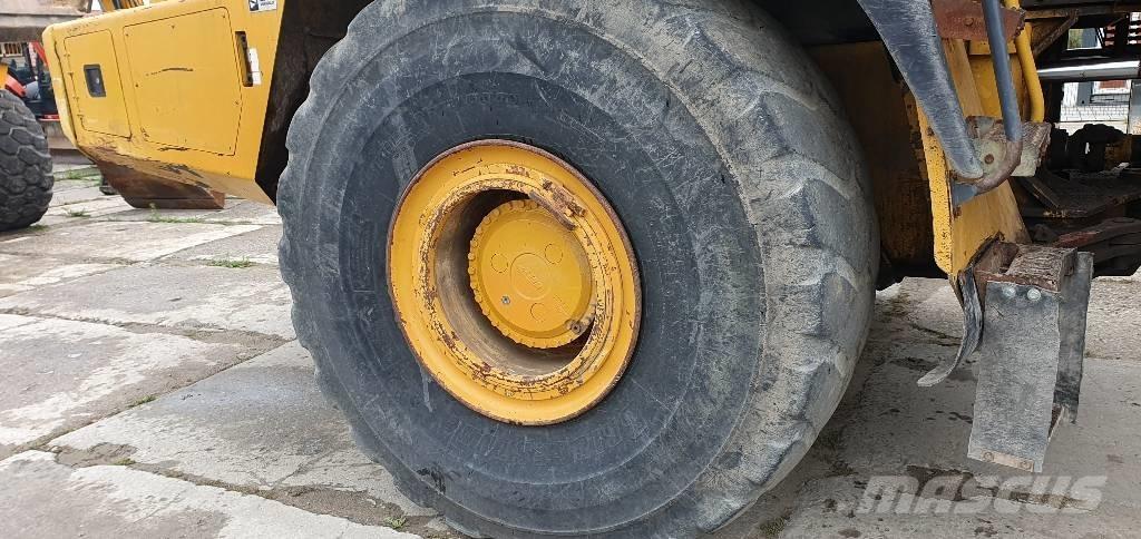 Bell B 40 D 鉸接式起吊車