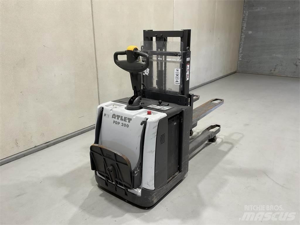 Atlet PBP200THP167 自走式堆積機