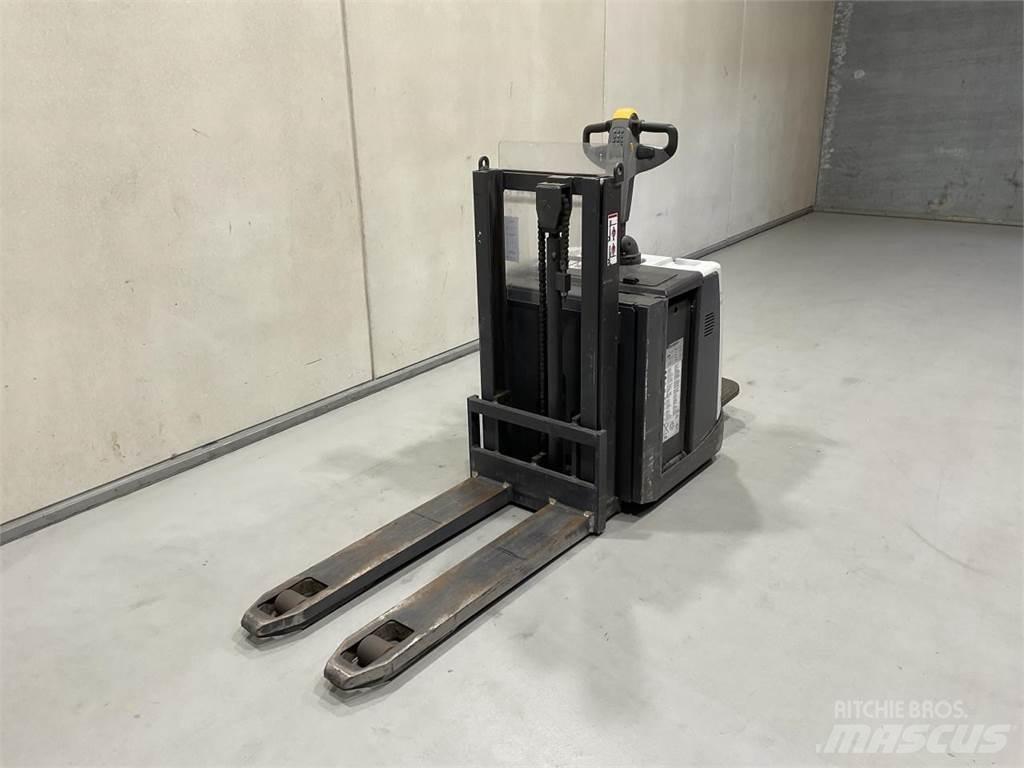 Atlet PBP200THP167 自走式堆積機